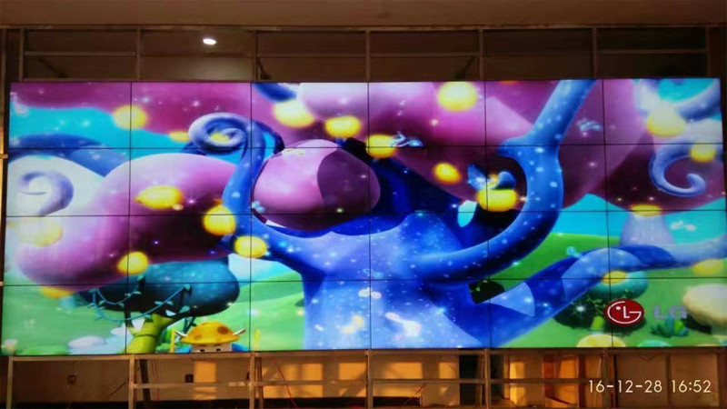 拼接屏展示厅.jpg